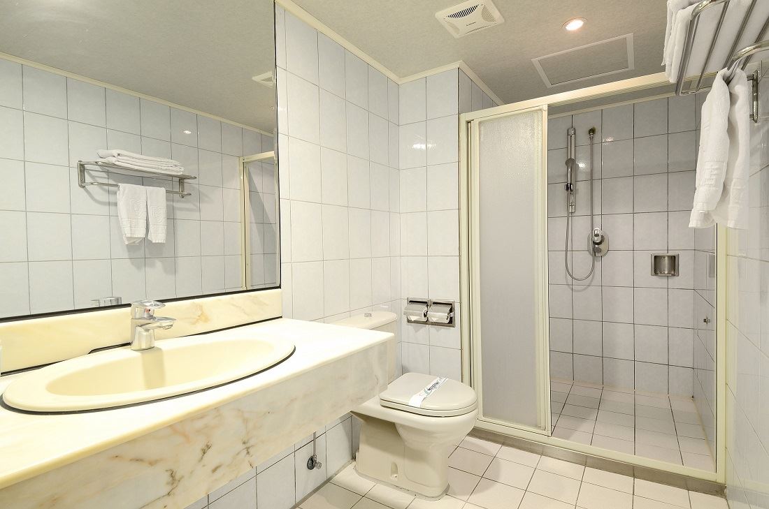 Duke Business Hotel4