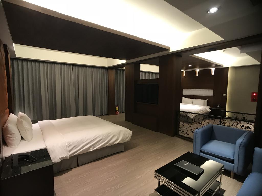 莫尼旅店-2