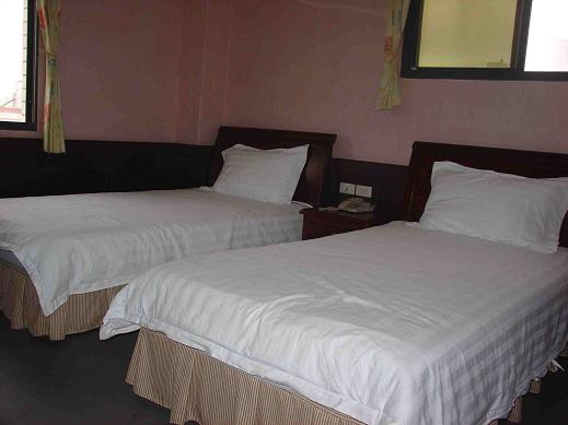 HOTEL GOLDEN KING-1