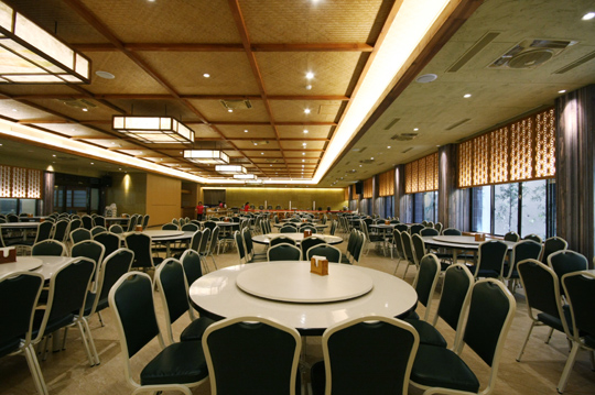 宴會廳-可容納400人同時用餐中式餐廳