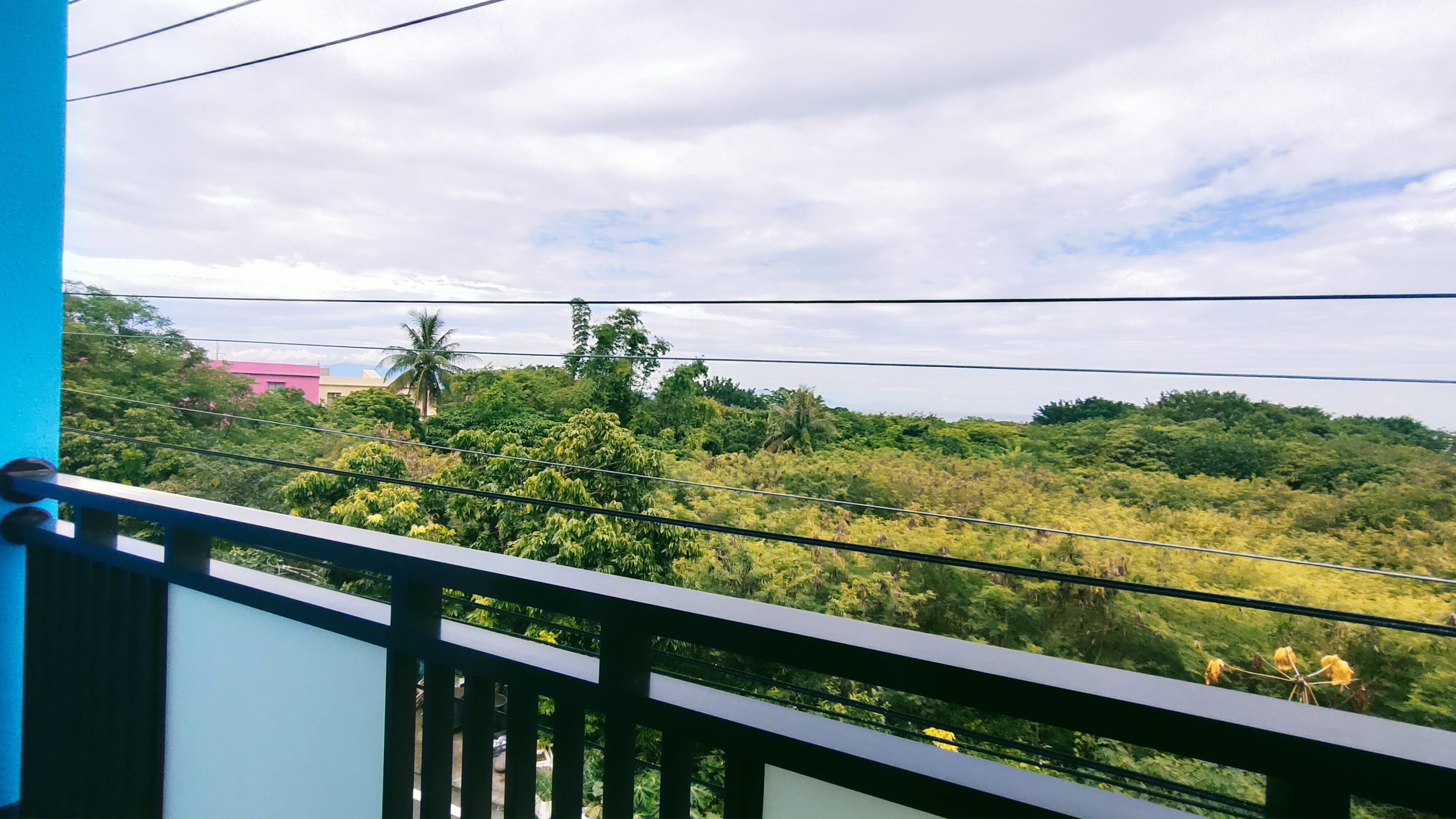 陽台雙人房
遠眺大武山及海的藍