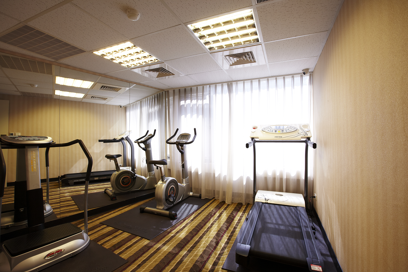 健身房 Fitness Room 