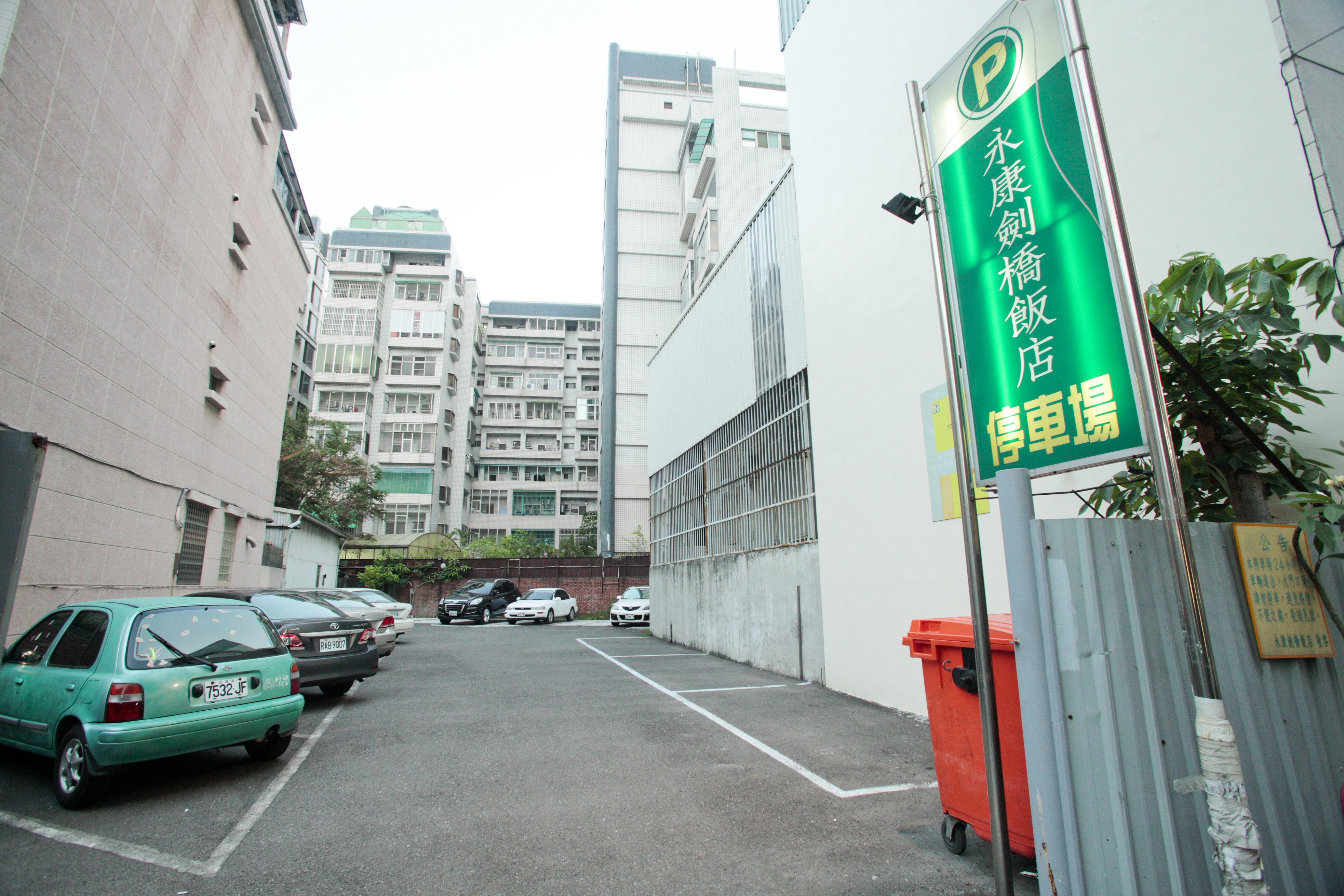 劍橋永康館-停車場