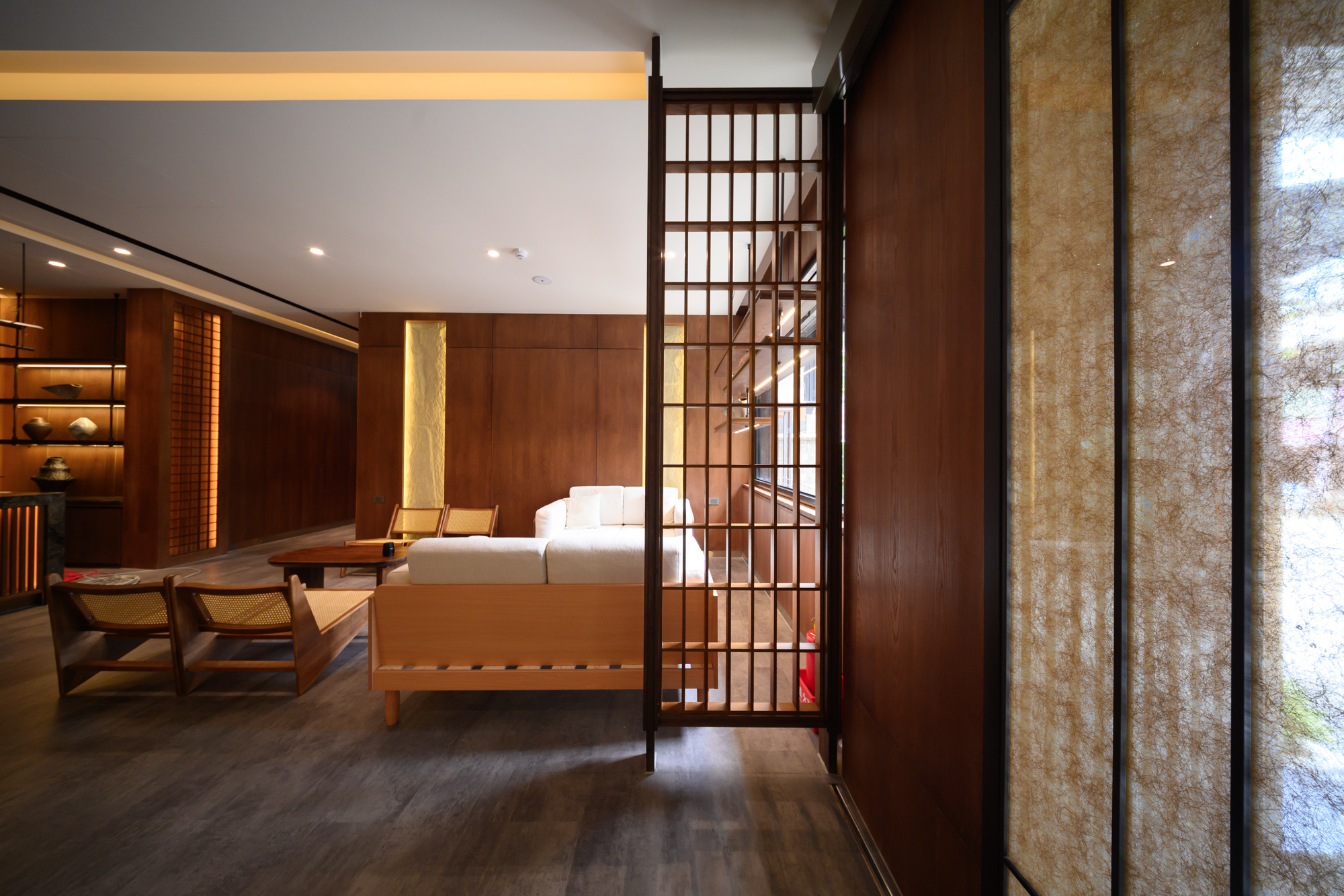  Hotel East Group9