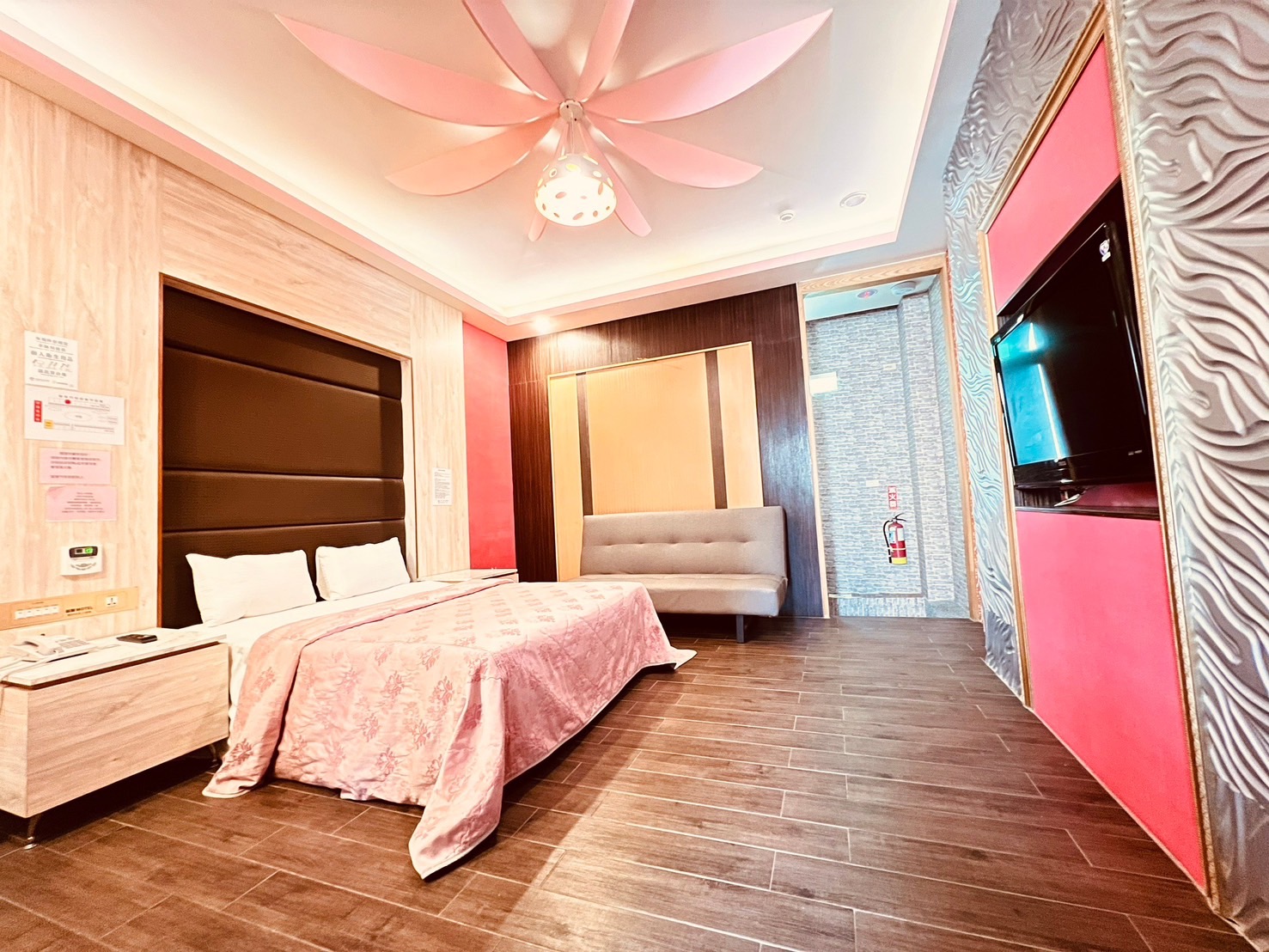 富晴汽車旅館33