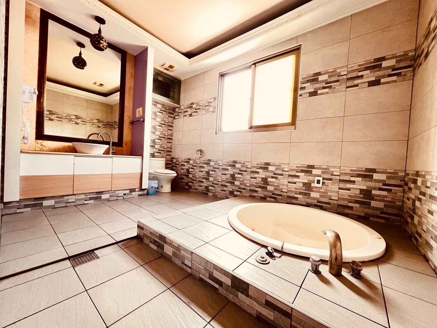 富晴汽車旅館28