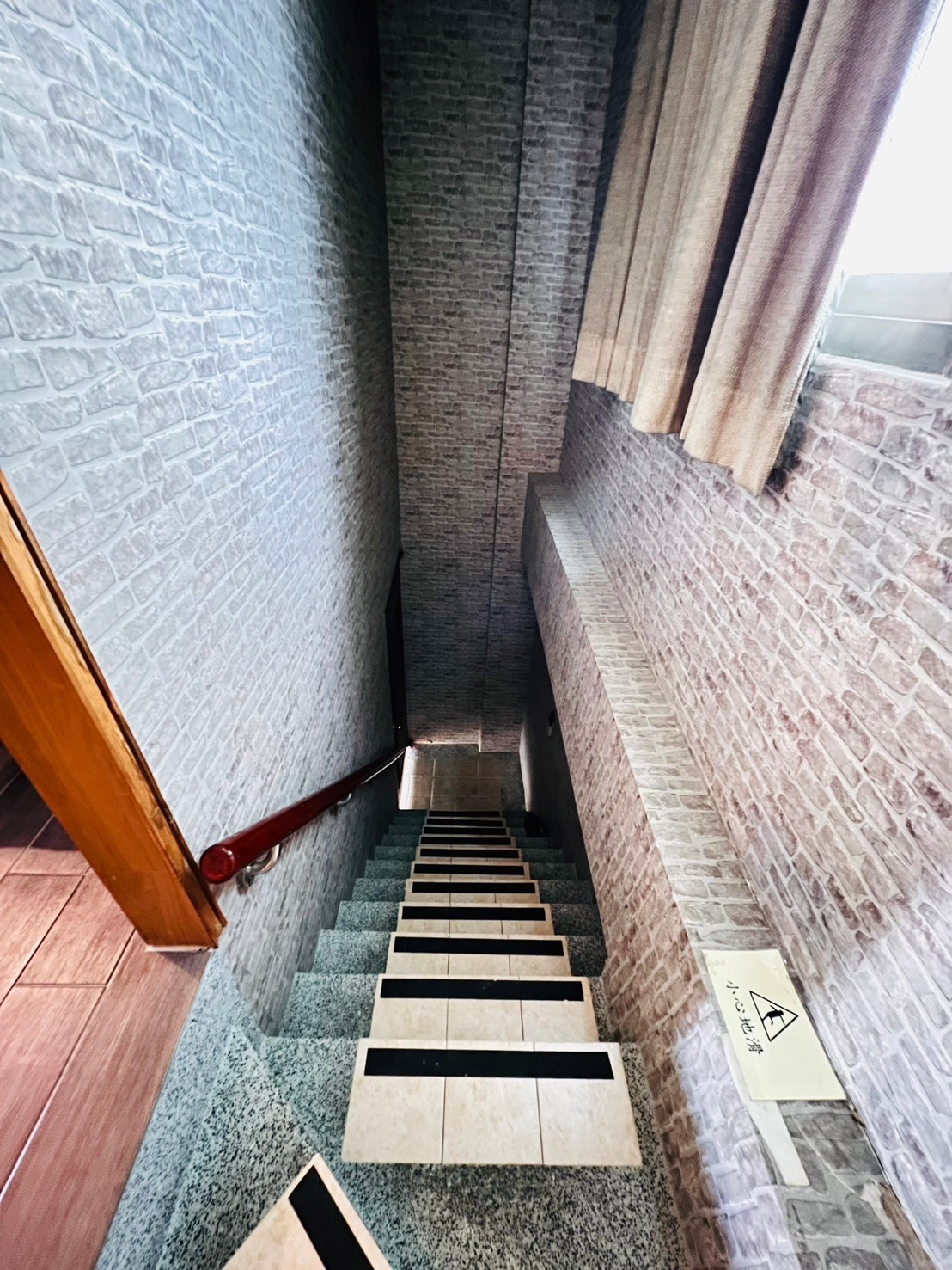 富晴汽車旅館18