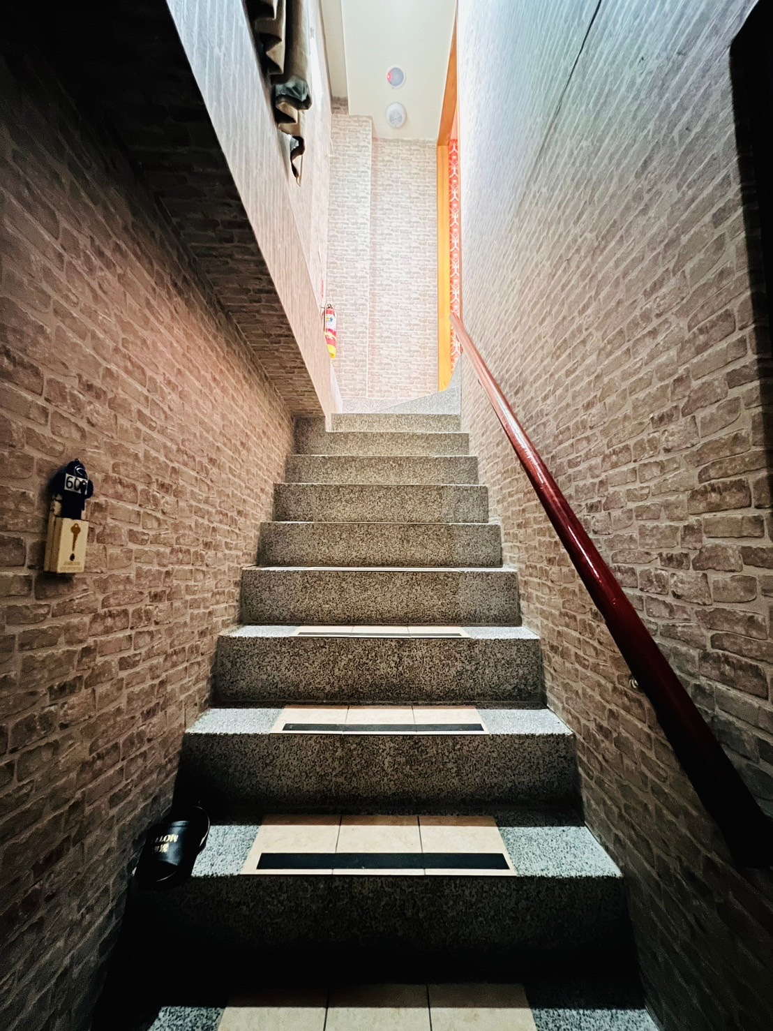 富晴汽車旅館13