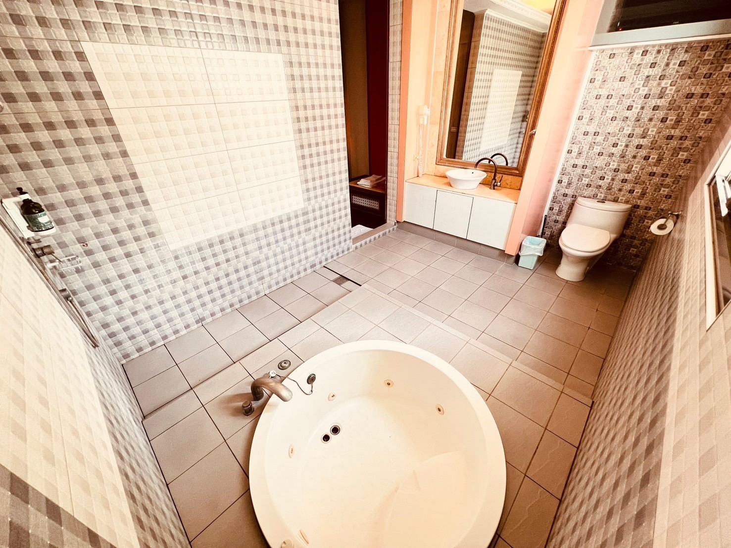 富晴汽車旅館10