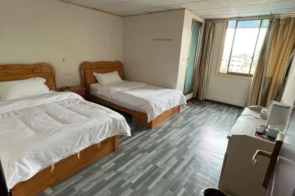 名仕旅舘-1