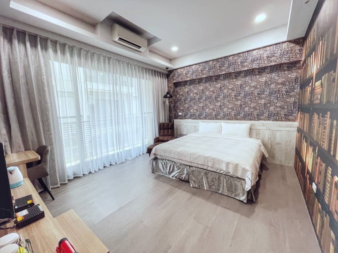 藍天驛站安平民宿2