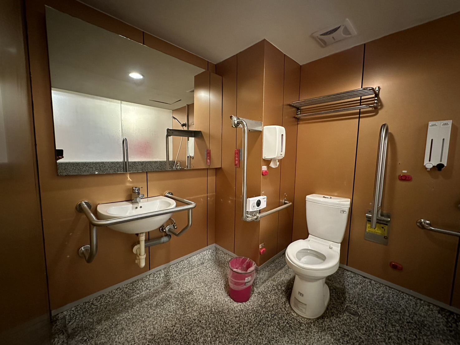 無障礙客房‧設施及友善環境-4