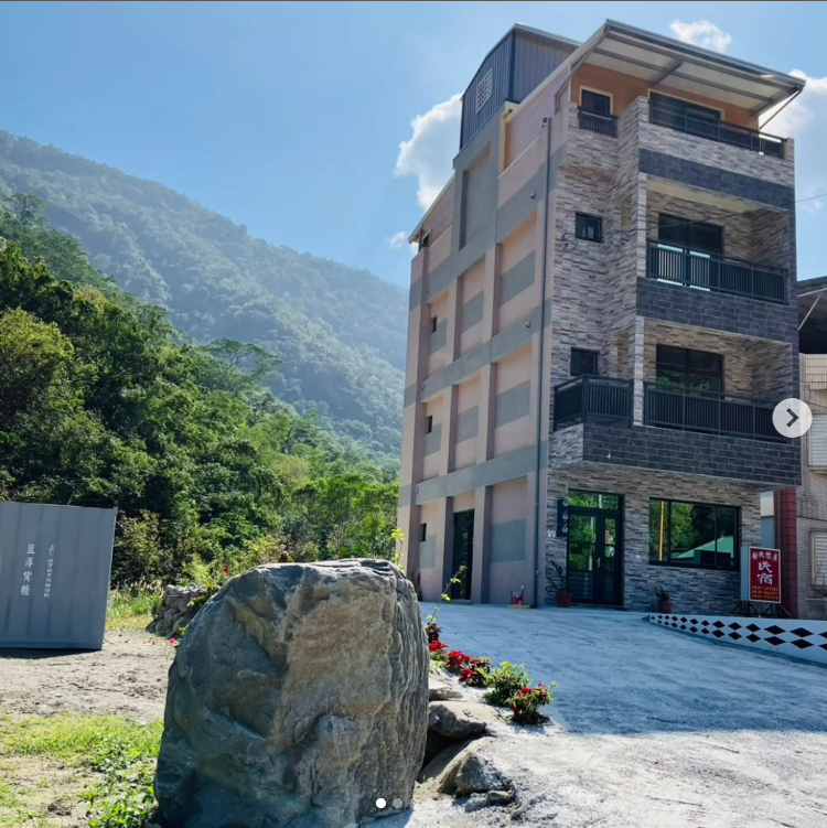發扶龍岸民宿-1