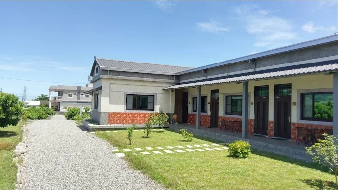 育樂庭園民宿1