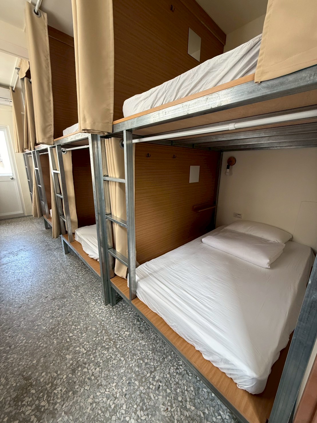 KM hostel-8