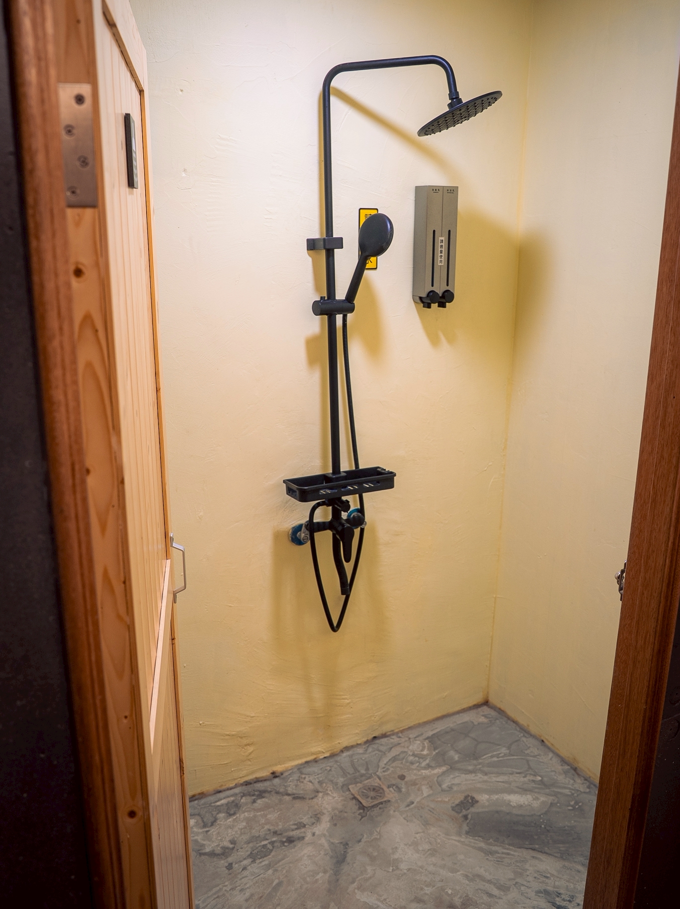 被風吹的人背包客民宿-9