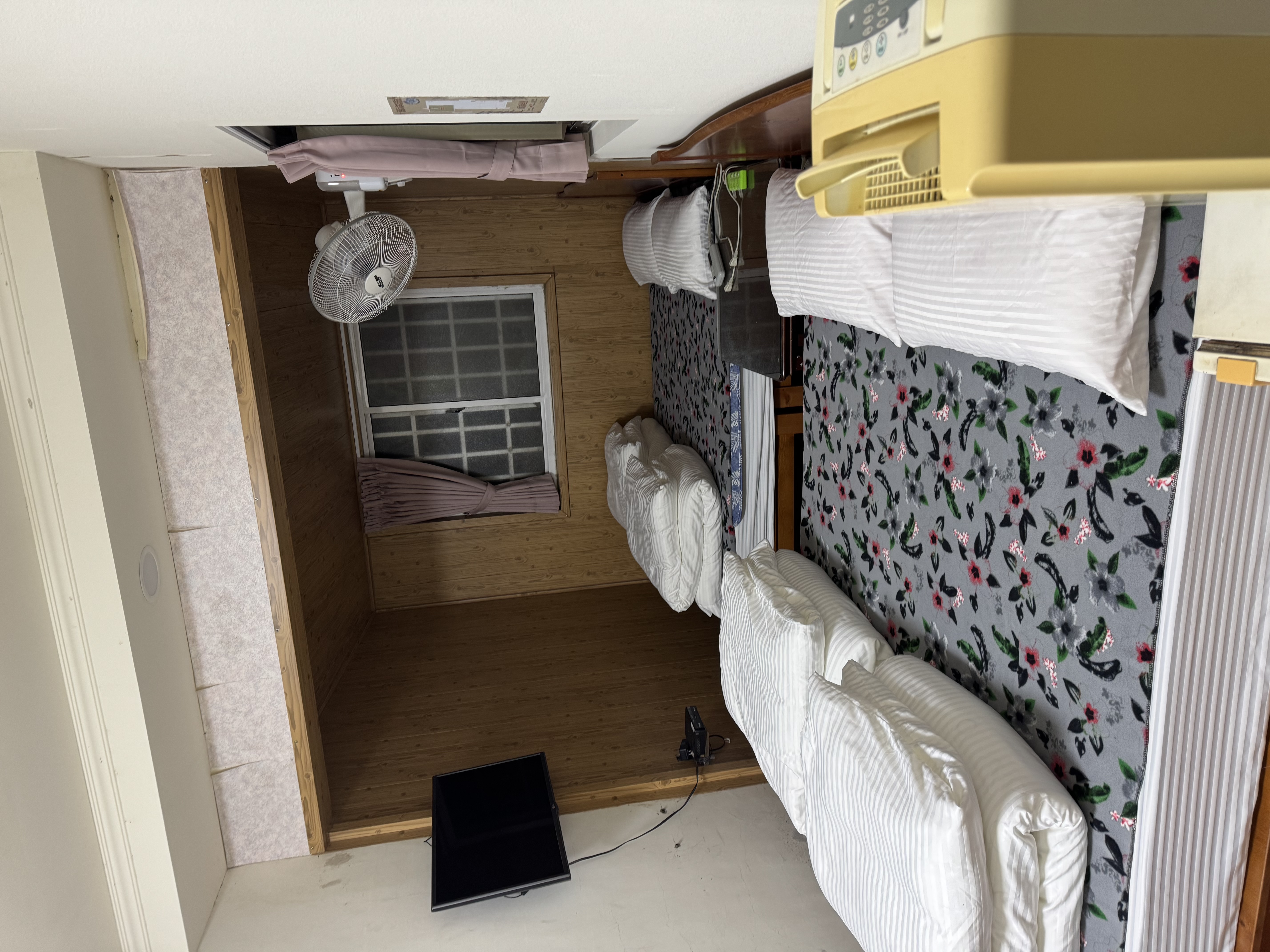勞恩布妮巧居-2