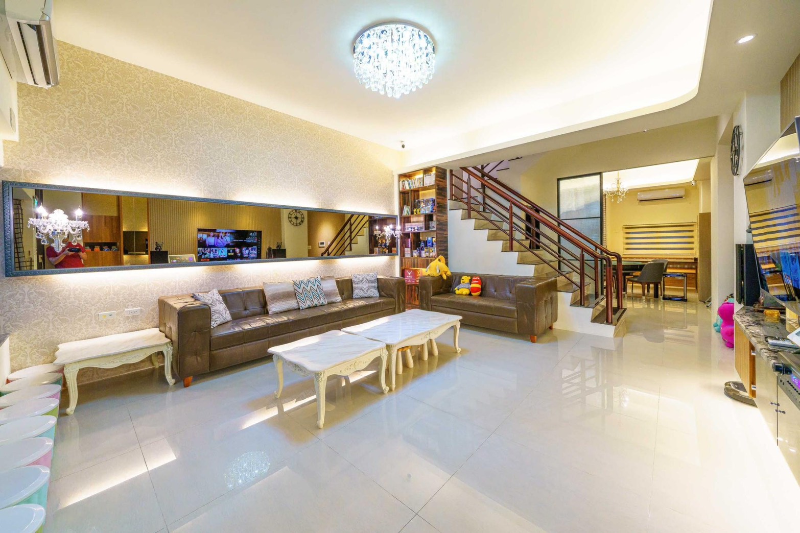Ginger Jiang Jiang B&B1
