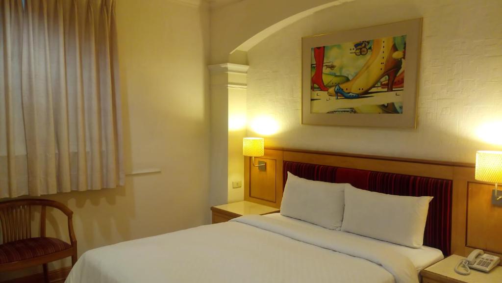 LING YEA HOTEL-7