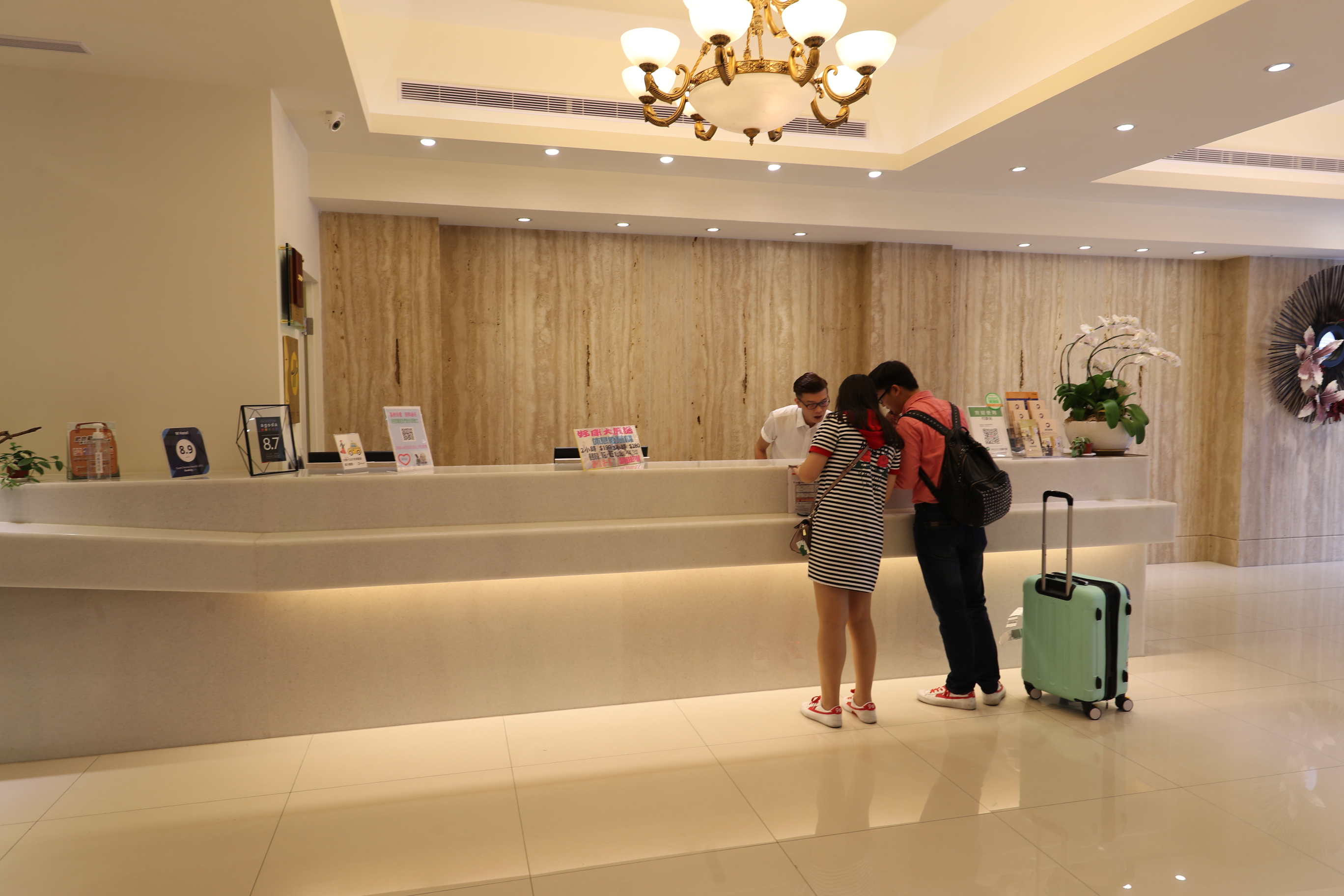 都會商旅七賢館-2
