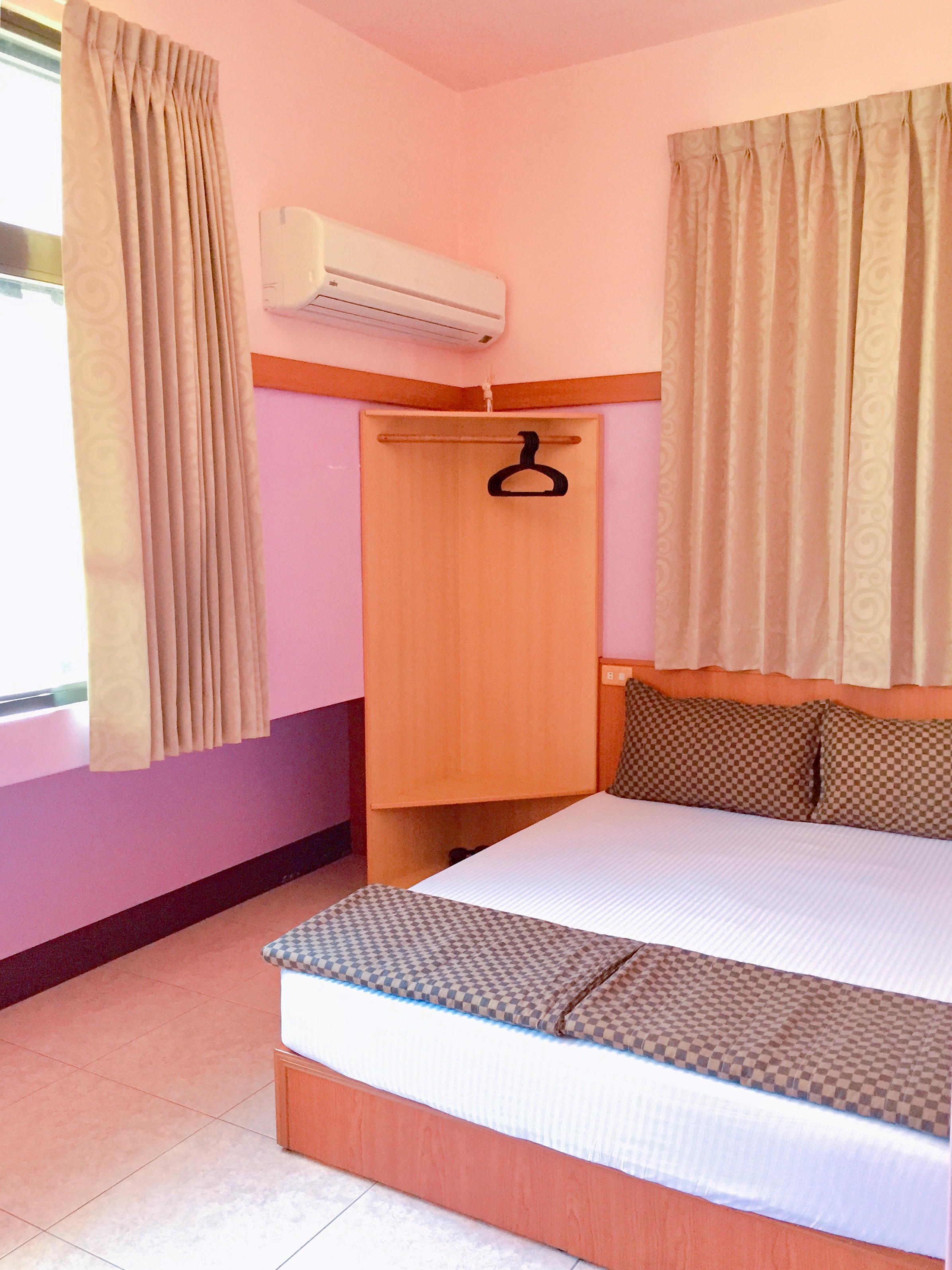 Gama inn1